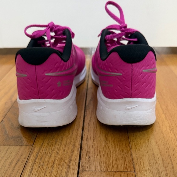 Nike Kids Youth Pink Athletic Shoes Fits Womens 8 1/2 - Picture 3 of 9